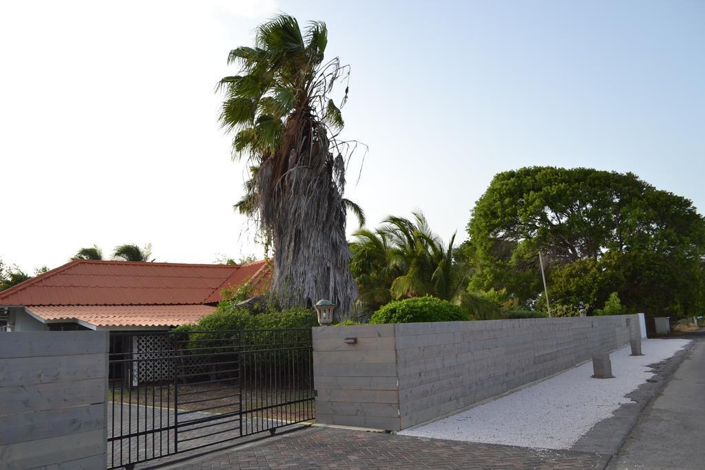Palm Trees Apartments Willemstad Exterior foto